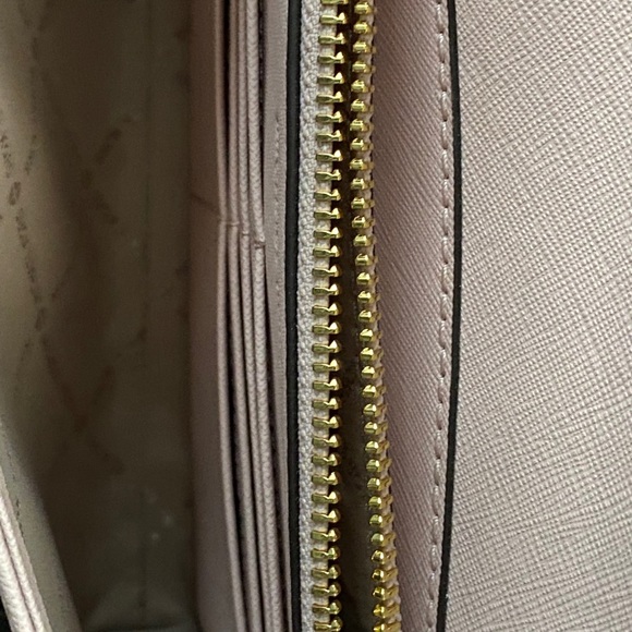 Michael kors bag - Picture 8 of 9